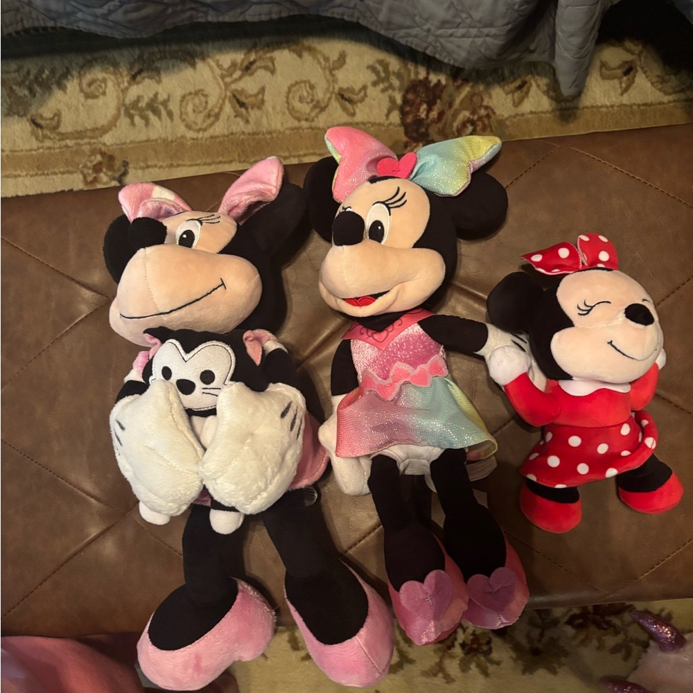 Disney Minnie Mouse Plush Trio - Pink, Red, and Multicolor